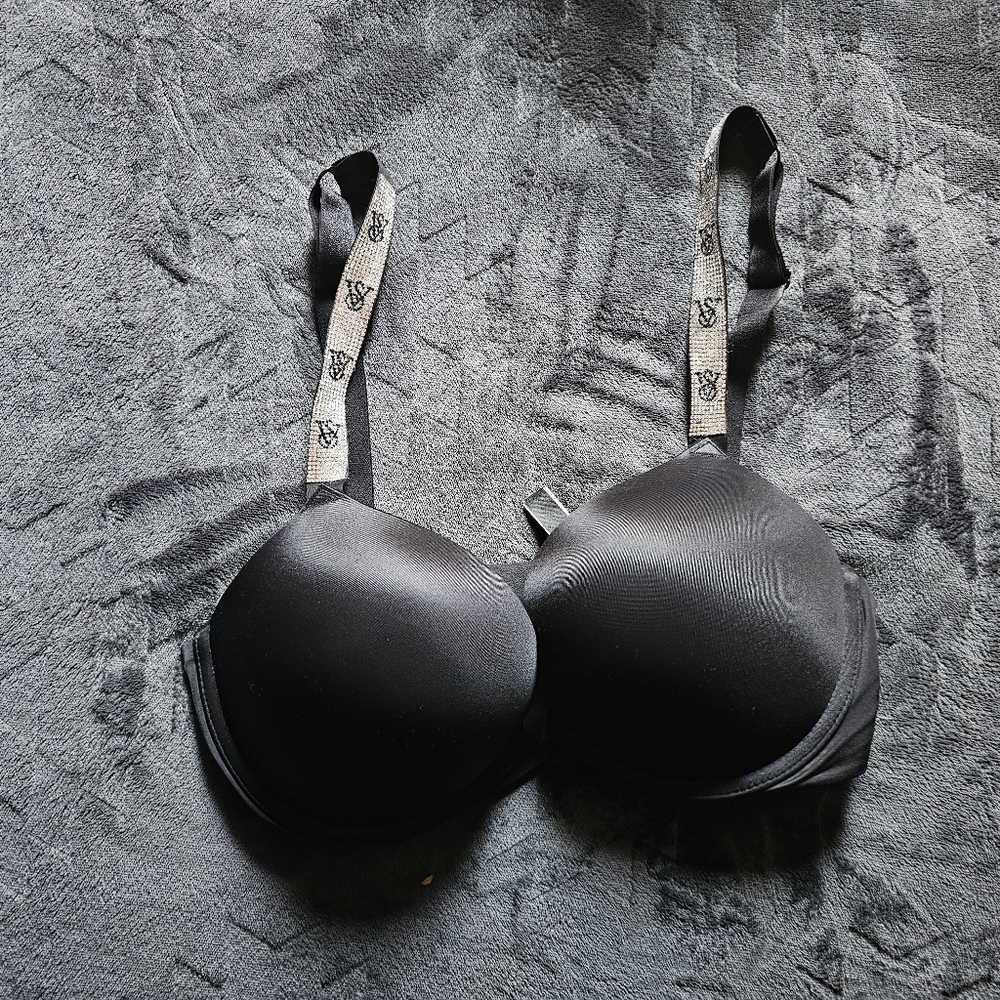 Victoria secret push up bras add 2 cups